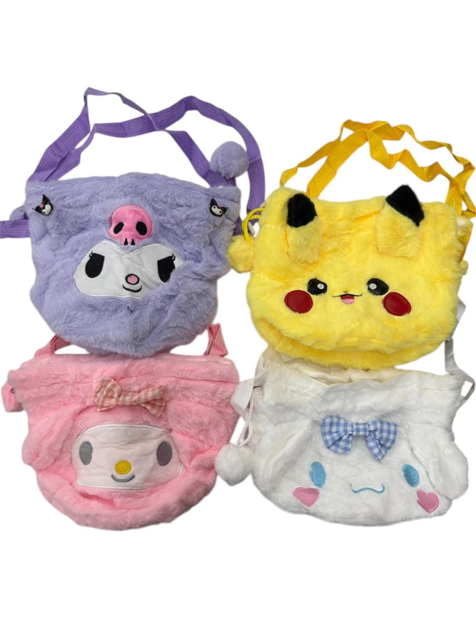 Cartera personaje con pompones
